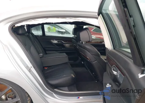 2017 BMW 740I from USA, damaged, VIN WBA7E2C38HG740560